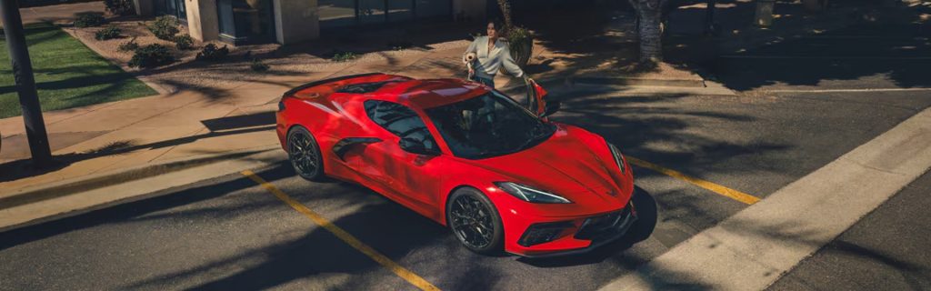 Chevrolet Corvette Stingray: Mid-Engine Performance Sports Car with Iconic Style